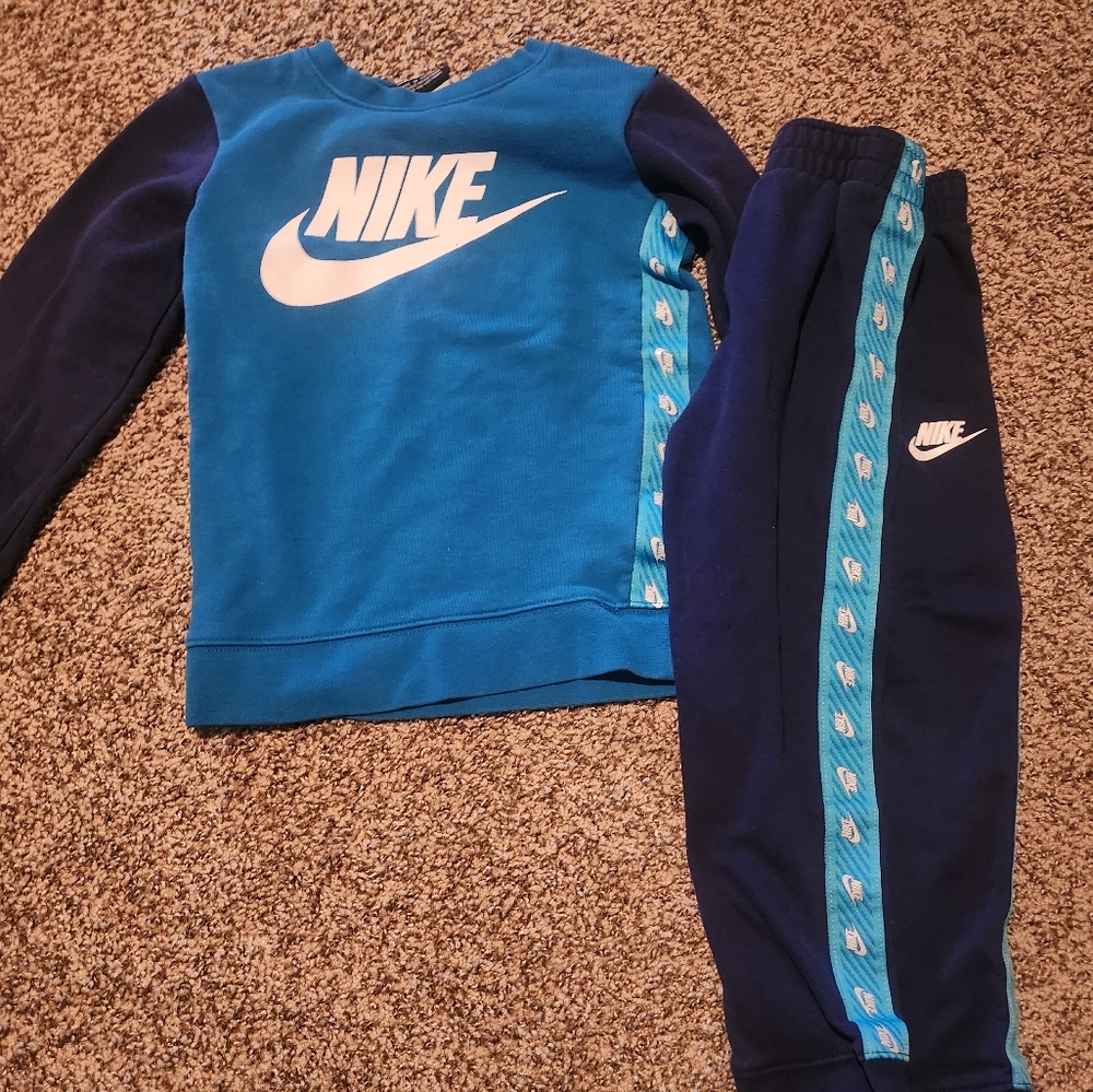 Nike Boys 4/5 Sweatsuit